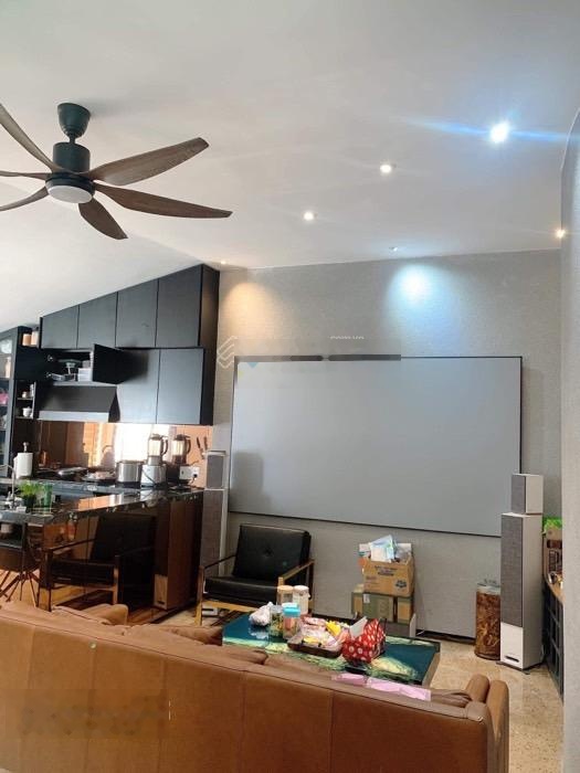 DT lớn 116m2 HXH trung tâm Huỳnh Văn Bánh - dòng tiền 50tr/th - sau lưng căn mặt tiền - nở hậu