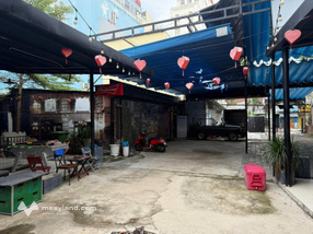 Mặt bằng cho thuê: 01 ngôi nhà cấp 4, DT đất: 778,7 m2, DT 221,2 m2