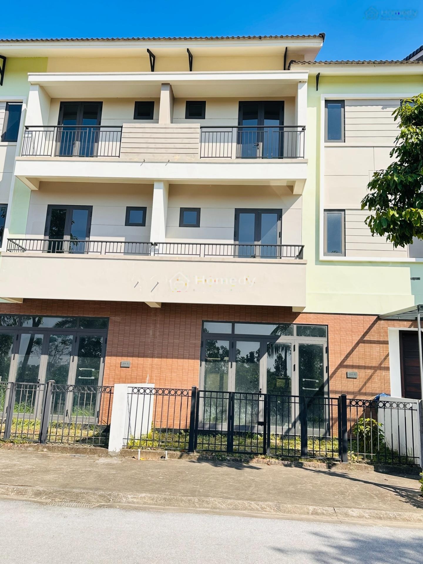 BÁN NHÀ 90m, sổ đỏ TRAO TAY cách nội đô HN 20'