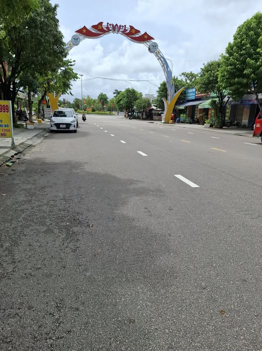 Mặt bằng kinh doanh đắc địa đường Tôn Đức Thắng, Tam Kỳ - Sẵn nhà, buôn may bán đắt