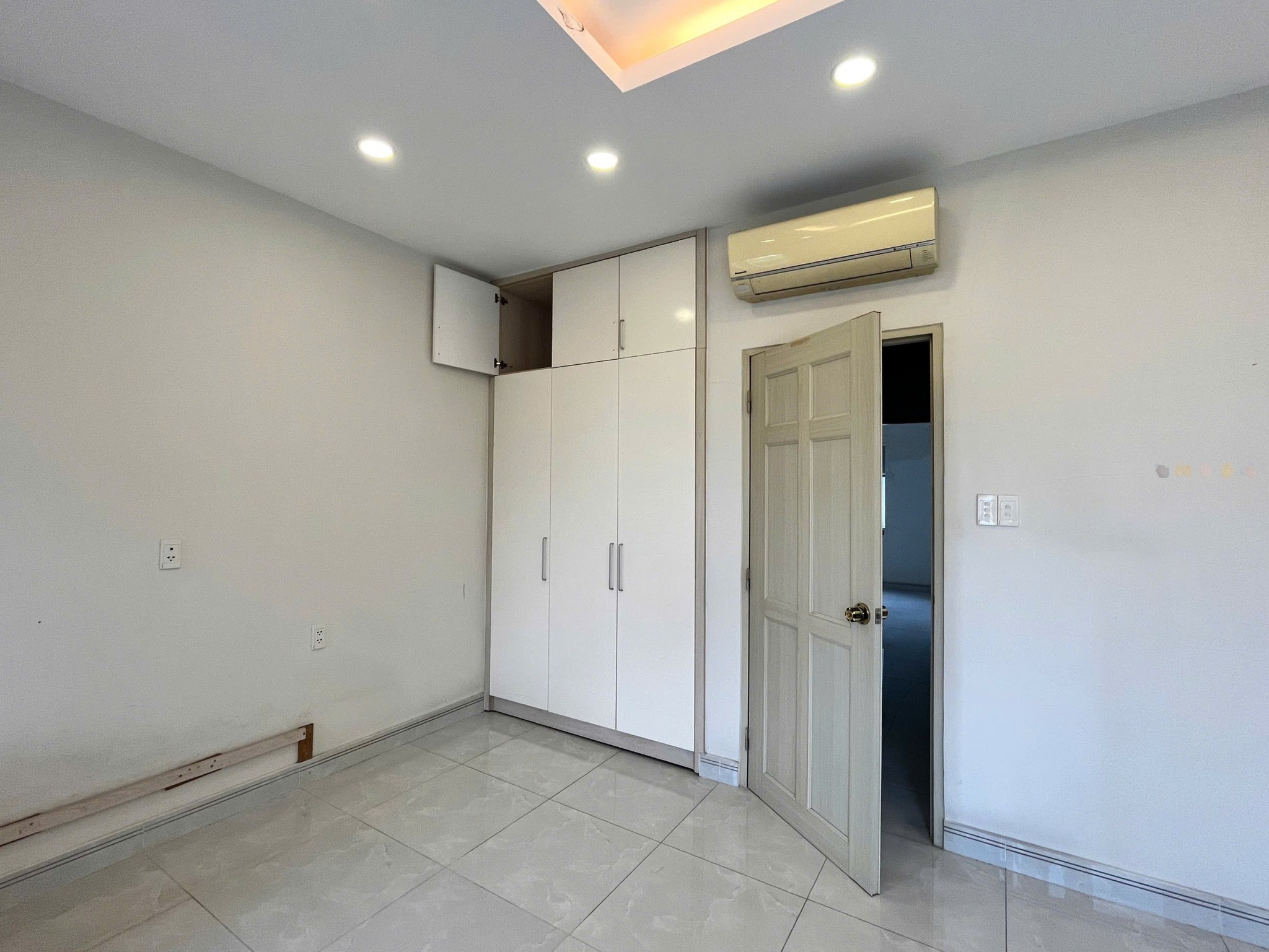 Nhà phố Mega Village Khang Điền, full nội thất, 3 phòng ngủ, giá 12-14 triệu/tháng