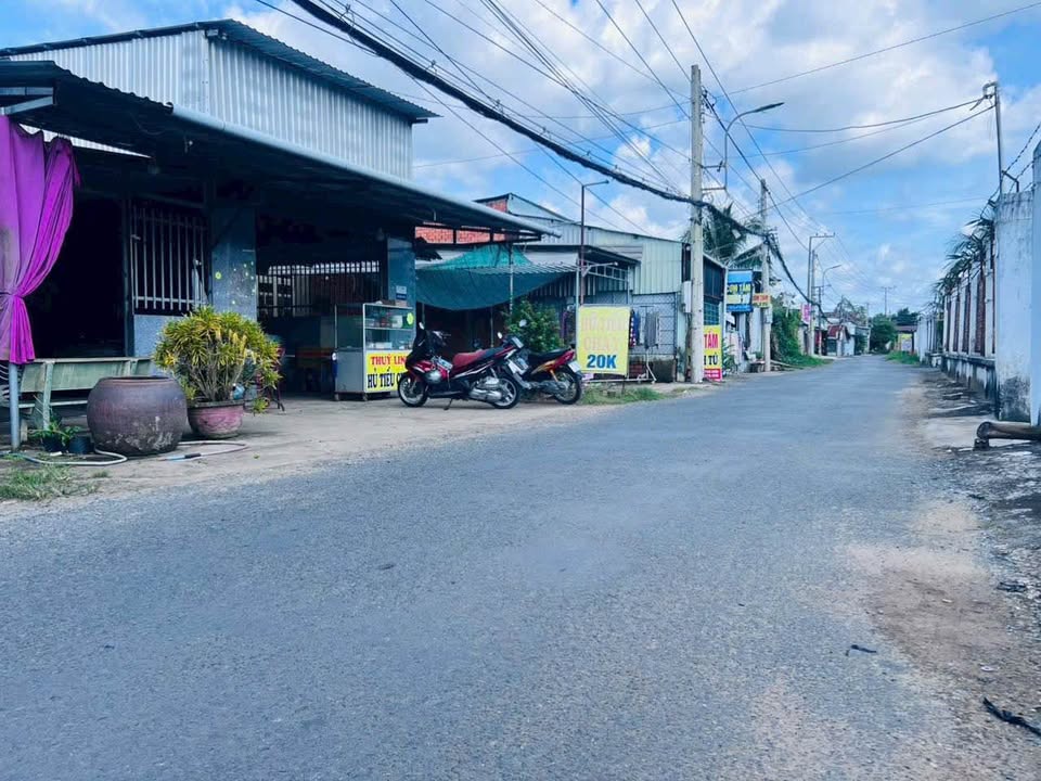 Mặt tiền Nguyễn Văn Trung - Lộc Phát Bến Tre