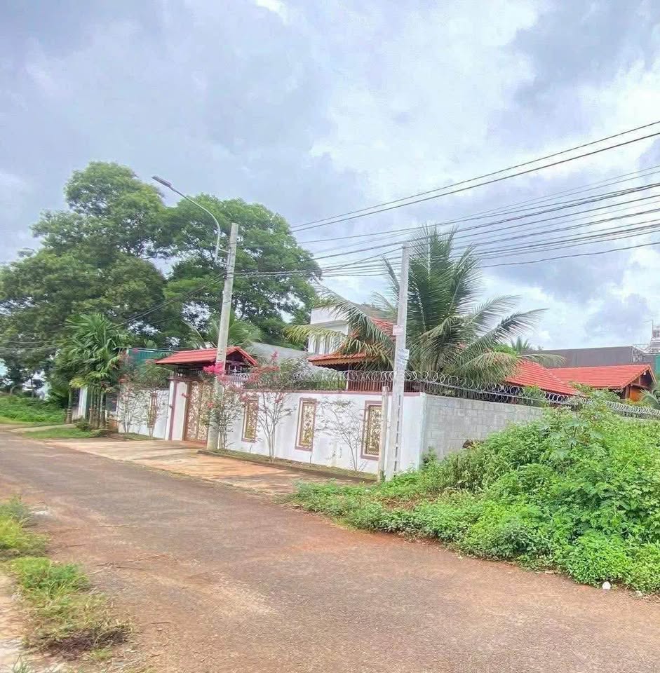 Đất vàng B5, Tân An 10m x 30m, sổ đỏ riêng, giá hời 2,79 tỷ