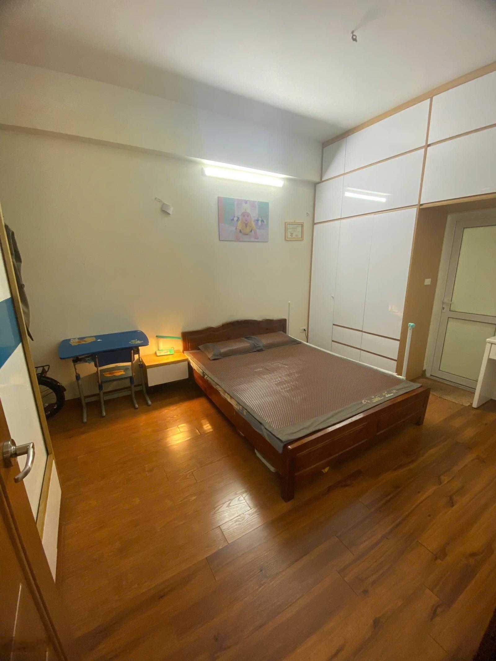 Chuyển sang 3 ngủ cần bán gấp 2 ngủ 75m2 chỉ nhỉnh 4 tỉ Gemek 1 An Khánh, Hoài Đức, HN