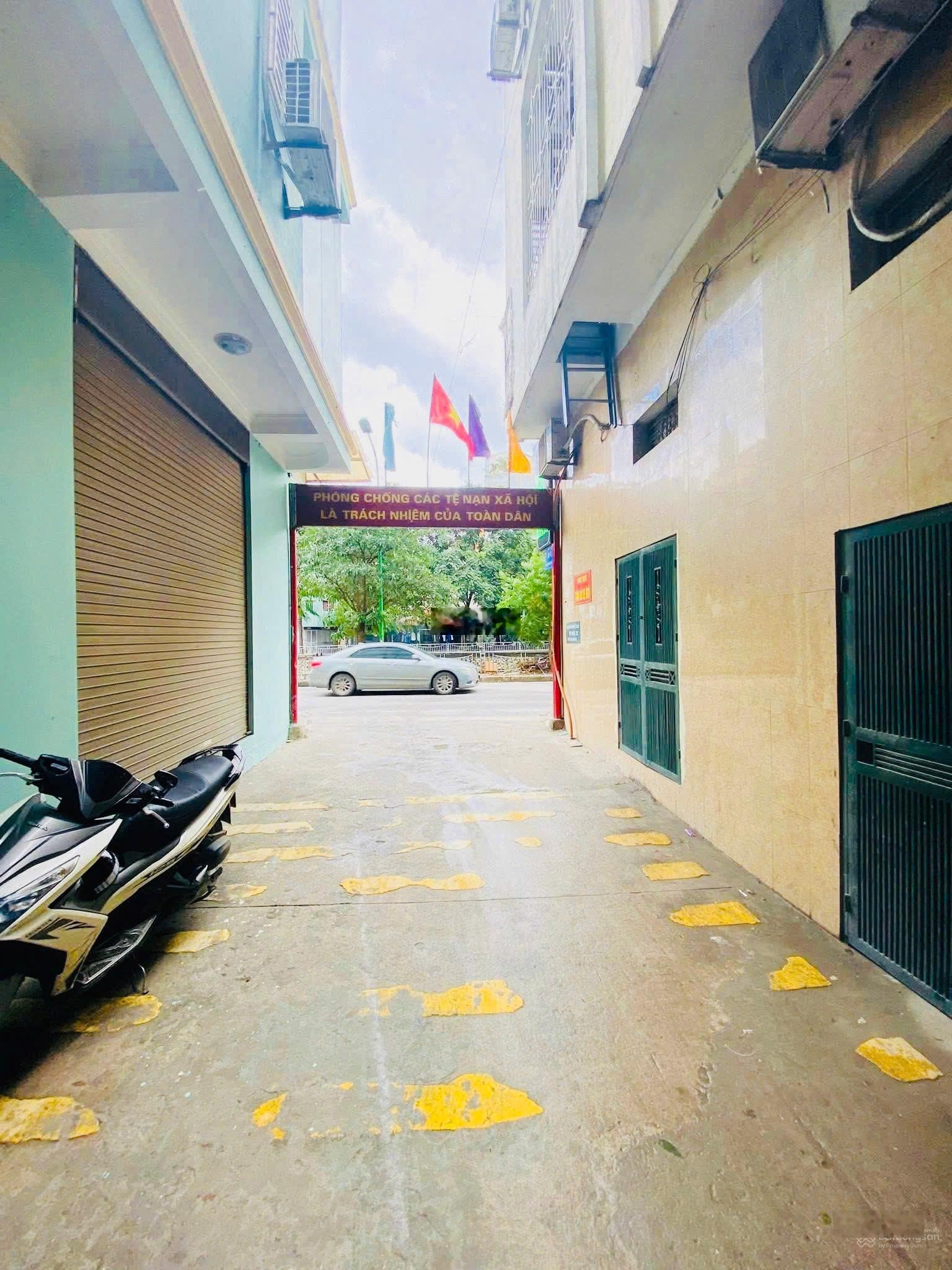 Gia đình cần bán đất tặng nhà 45m2 - khu phân lô quân đội - 9 tỷ 9 - Thanh Xuân - Lê Trọng Tấn