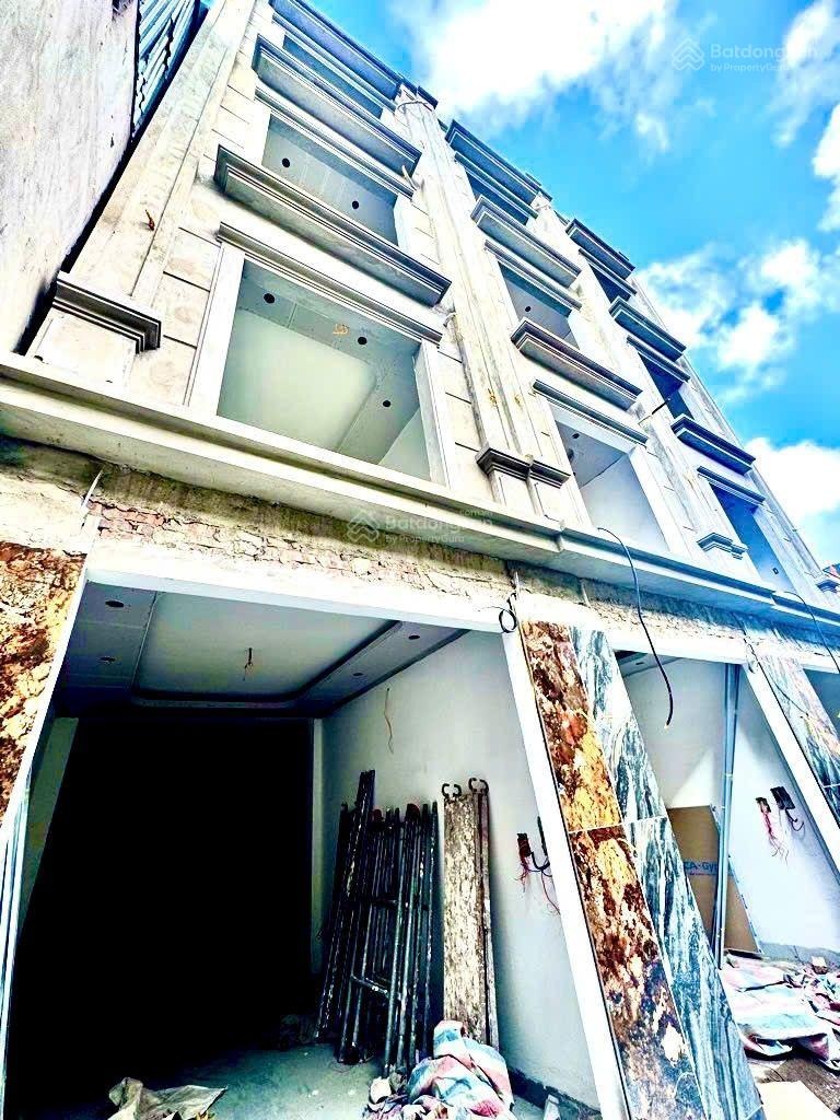 Nhà mới tinh - #5 tầng -#7 phòng - ở hay mua cho thuê đều ok - #ô tô vào tận cửa vĩnh hưng