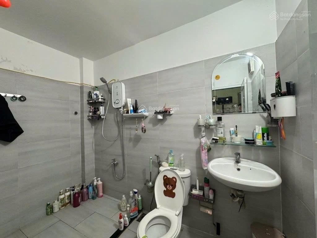 Nhà 1T2L, 2PN - 2WC, cách đường Man Thiện 50m, hẻm ô tô thông - KDCHH - giá 5tỷ5