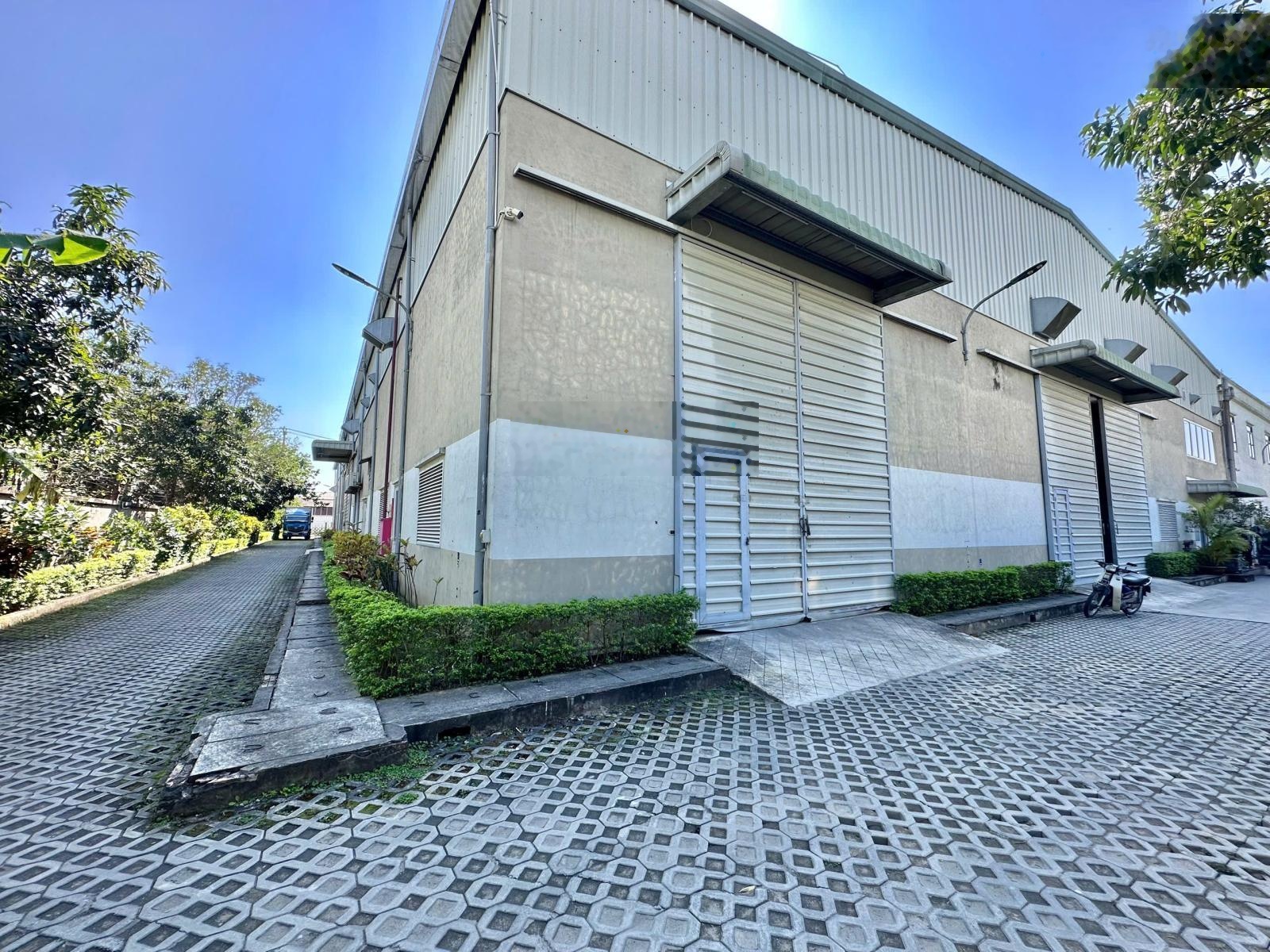 Cho thuê kho xưởng trong Cụm công nghiệp Ninh Hiệp, Gia Lâm 1000m2, kho tiêu chuẩn giá 116k/m2