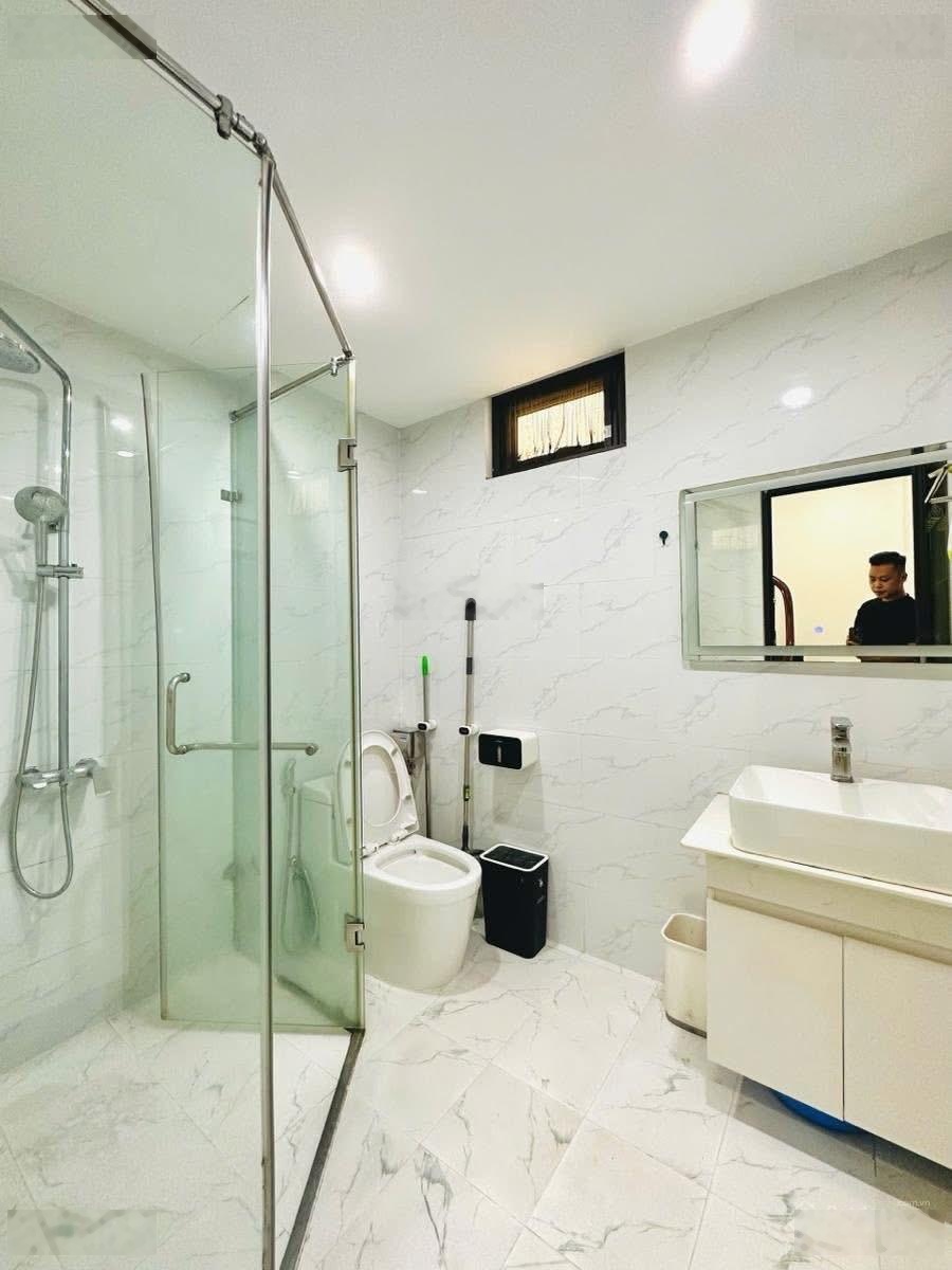 Bán nhà Nguyễn Ngọc Nại, ngõ nông, rộng thoáng, 30m ra ô tô, 38m2, 5T