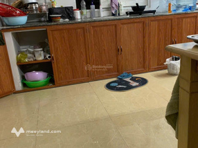 Chính chủ bán gấp căn lầu 2 block A căn gốc. Tặng nội thất