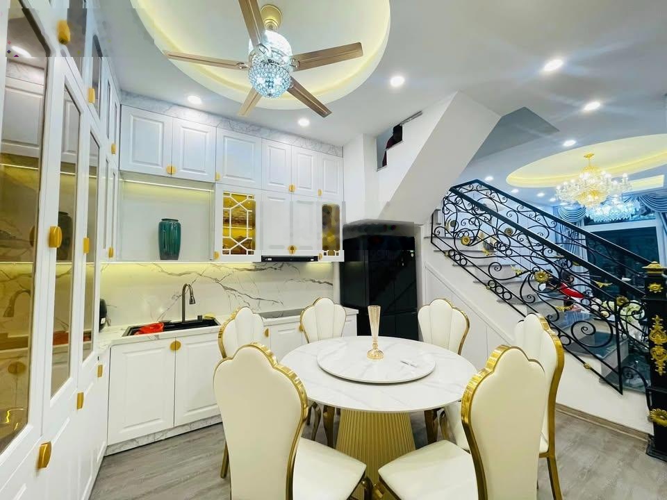 Bán nhà Phân Lô Trường Chinh, Đống Đa 50m*5 tầng - Nhà mới đẹp ở ngay, Cách phố 10m