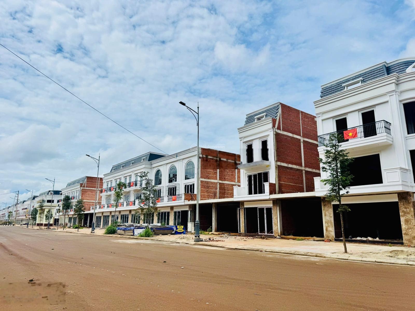 Chính chủ cần bán gấp căn LK01.XX Ân Phú vì chuyển công tác ra Hà Nội Giá chỉ 6,95 tỷ nhà mới đẹp