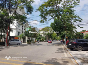 Bán đất vàng 99m2 tặng nhà kiên cố, mặt tiền 5.5m, vị trí vàng Nguyễn Công Trứ, Vĩnh Yên