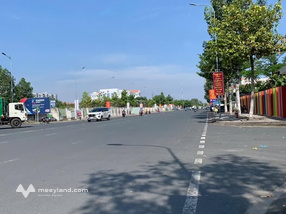 Đất vàng góc cực phẩm 659m2 ODT, hai mặt tiền Nguyễn Hoàng 21