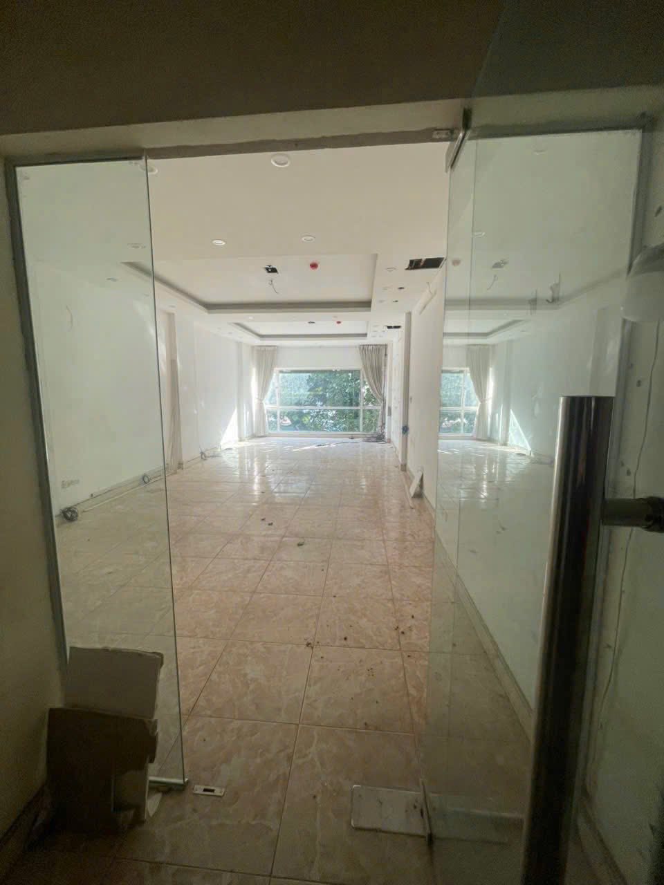 Nhà liền kề Hồ Tùng Mậu, thuê một lời, cho thầu lại lời hai