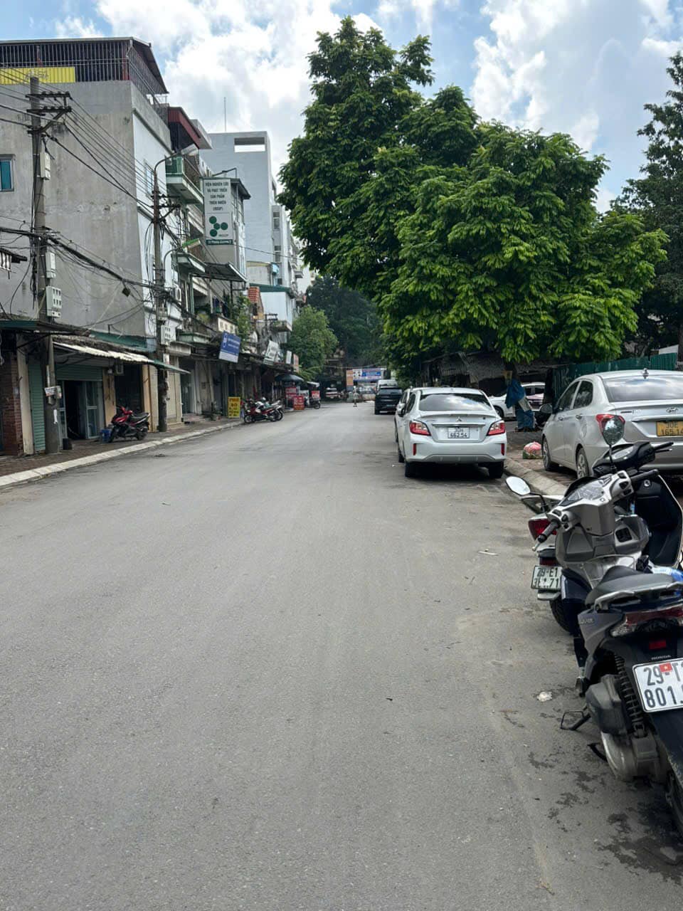 Nhà mặt phố Phùng Khoang, vỉa hè rộng, đối diện công viên, kinh doanh sầm uất