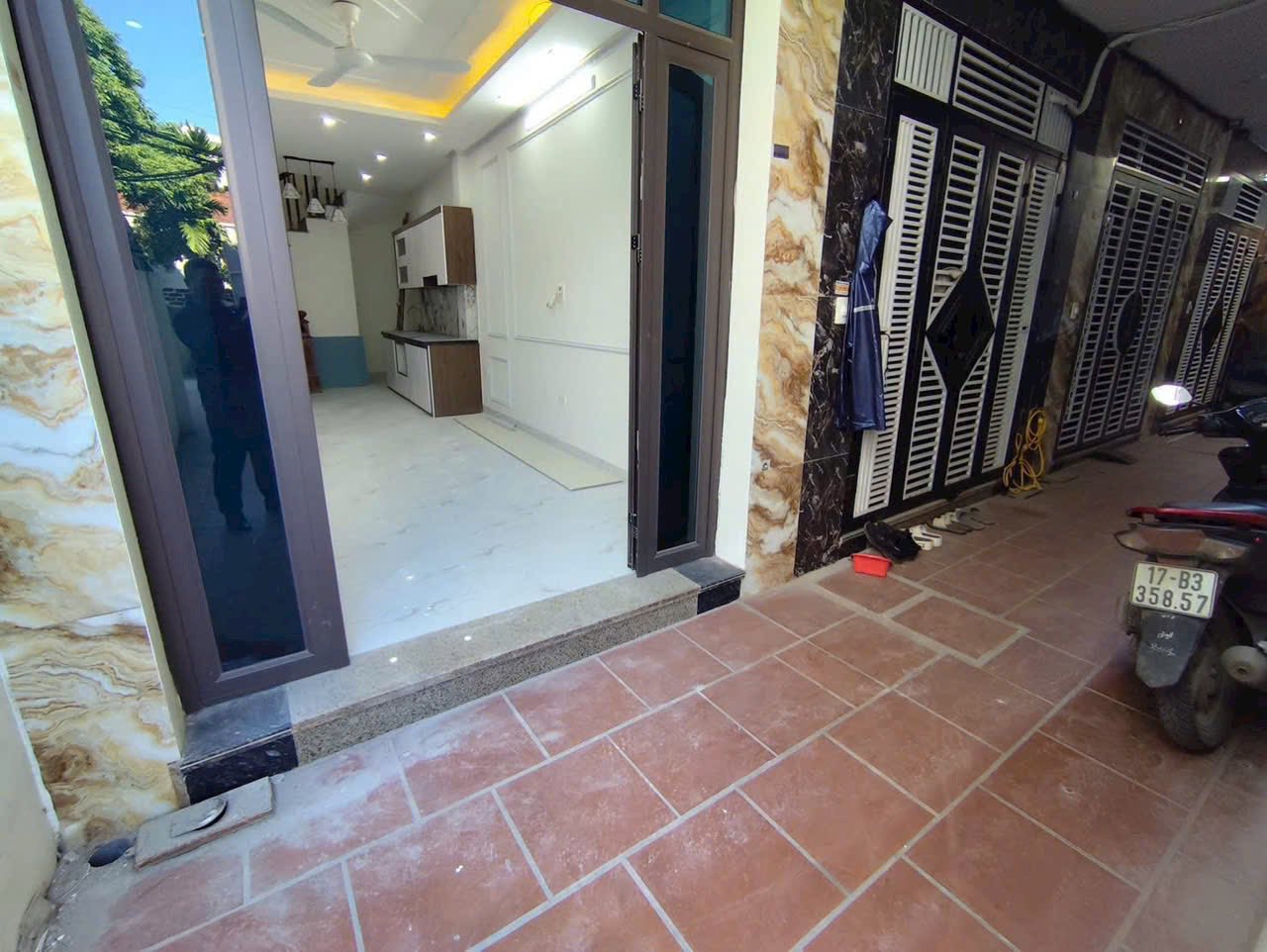 Nhà 3 ngủ, 150m2 sàn, ngõ nông 20m ra phố Hà Đông