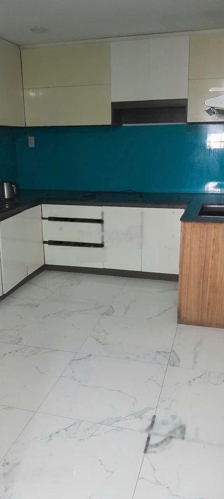 Cho thuê nhà 3 lầu khu dân cư himlam phường tân hưng Quận 7