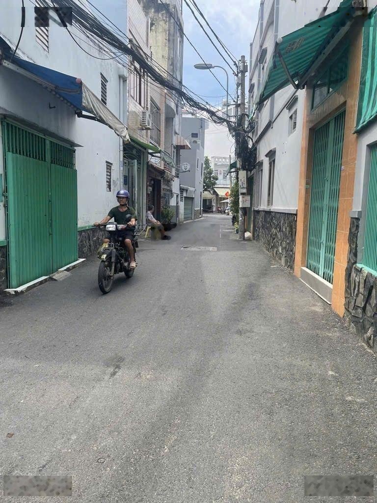 Bán nhà đường văn thân quận 6 gần mặt tiền - 90m2 - 4 tầng - chỉ 9.8 tỷ