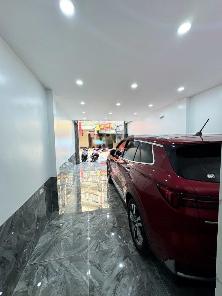 Nhà tân mai, hoàng mai. gara oto, thang máy, 6 tầng. mt4m, dt: 72m2, giá: 23,86 tỷ