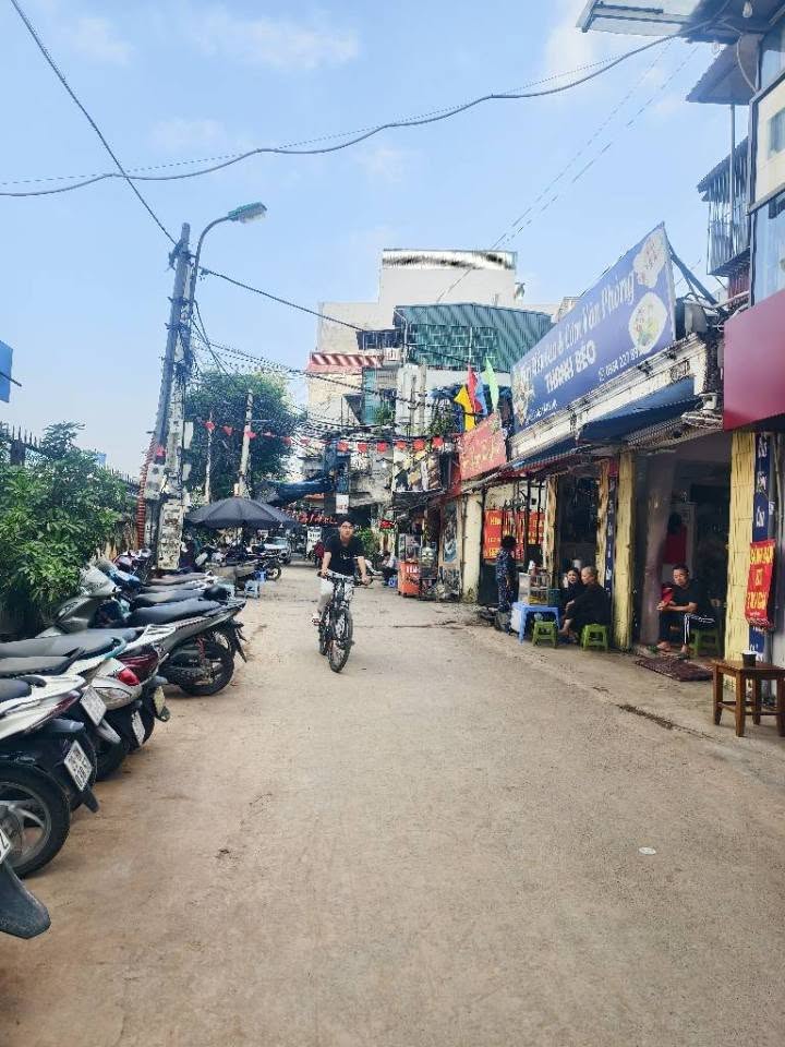 Tập thể Đống Đa 75m2 3 ngủ, 2 vệ sinh, thoáng đãng, trung tâm, hiếm có