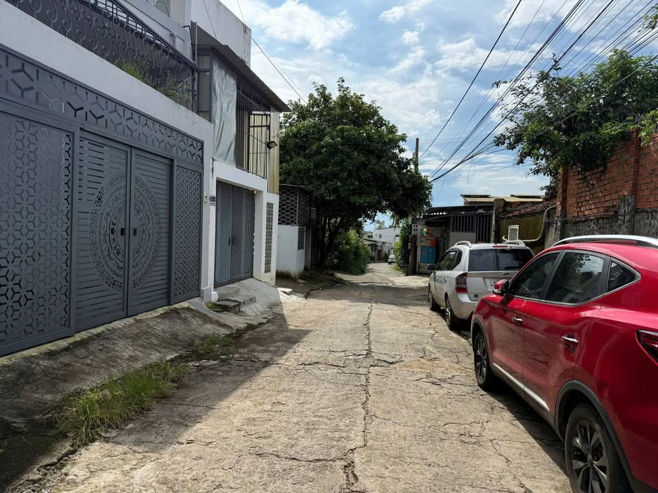 Bán nhà 111/27 Nguyễn Tri Phương, Buôn Ma Thuột - 2 ô tô tránh, 2 lô đầu tư