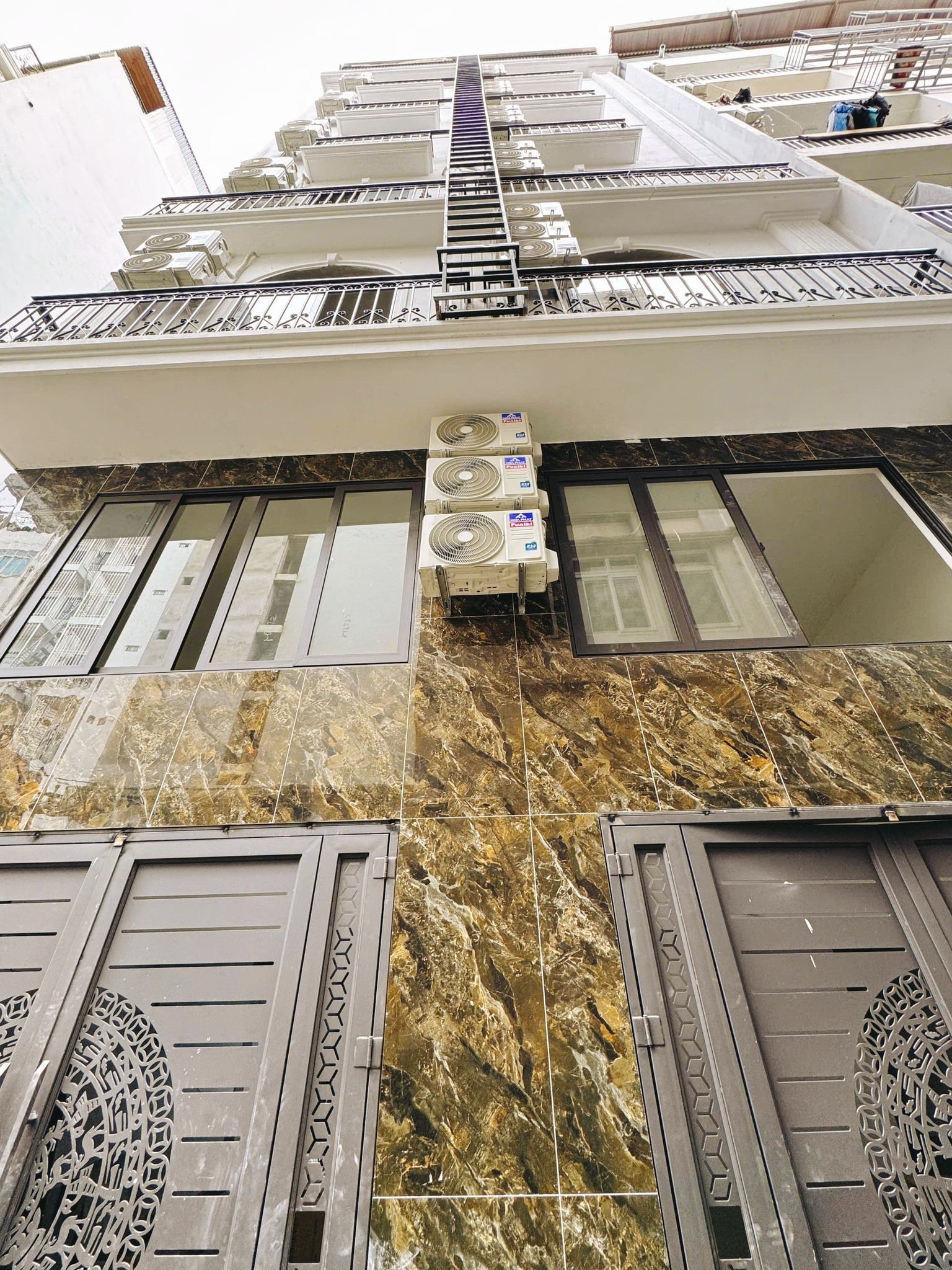 Căn hộ dịch vụ Phú Đô, Mỹ Đình thu nhập 150 củ/tháng, ô tô đỗ cửa, giảm sâu 120 củ