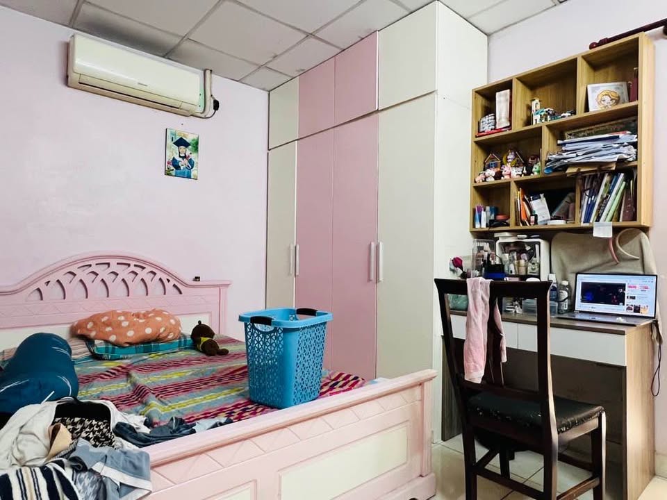 Bán gấp nhà Quận 12, hẻm xe tải 1 trục, giảm giá sập sàn 600 triệu