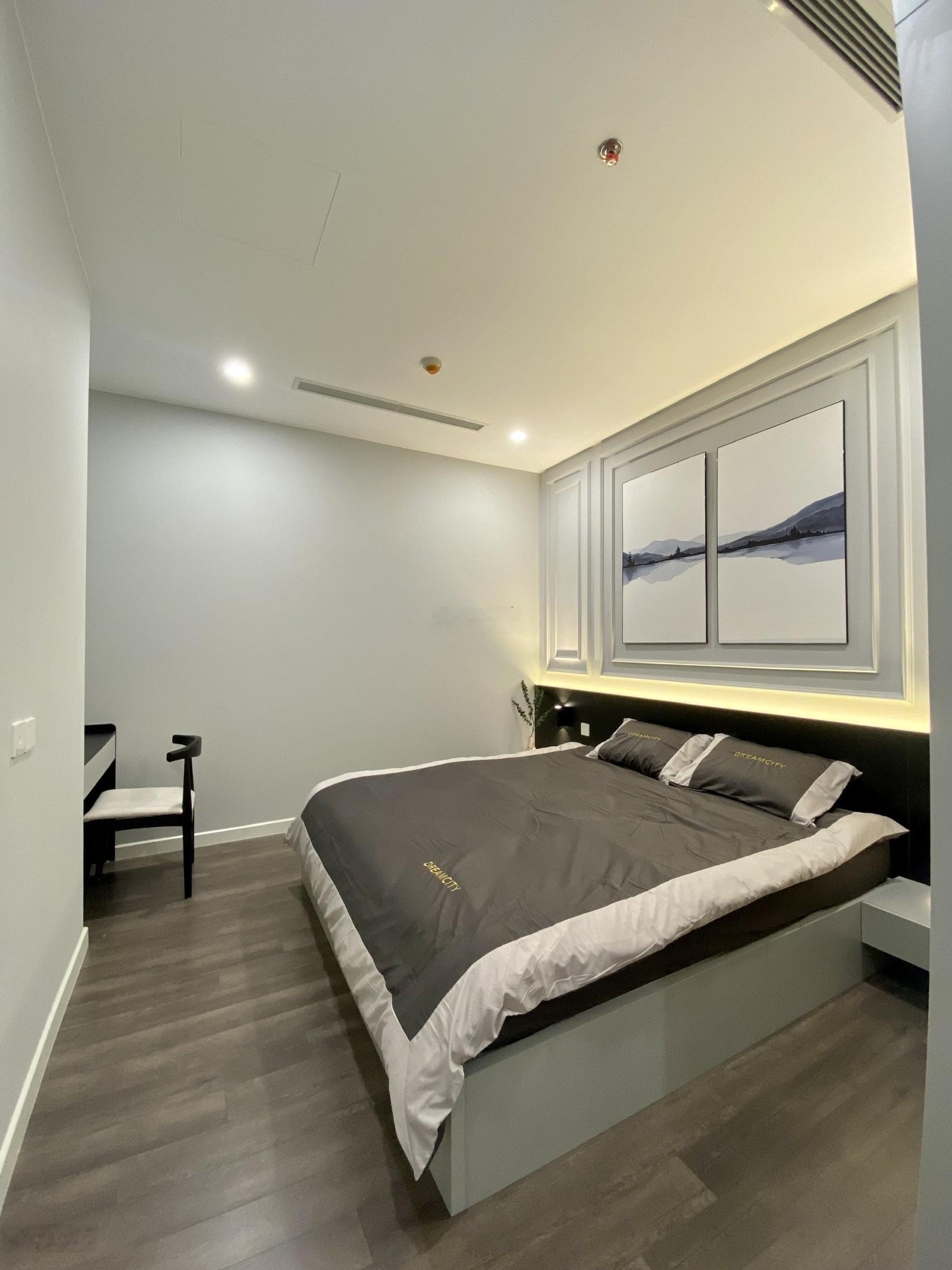 Hiếm: Cho thuê căn hộ 80m2, 2PN + 1 tại The Sun, full. Giá 19tr. LH: 0899,511.866