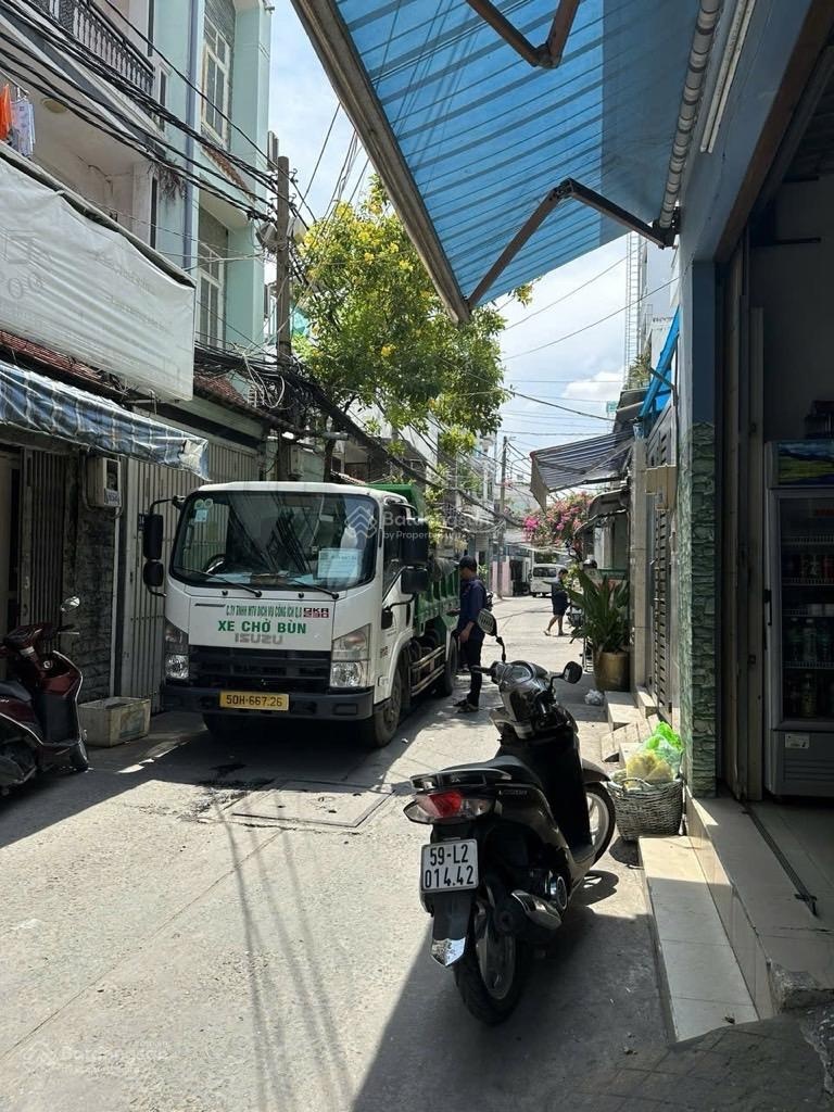 Tám danh q8-nhà đẹp ở ngay- hẻm 4m thông-chỉ nhỉnh 7t