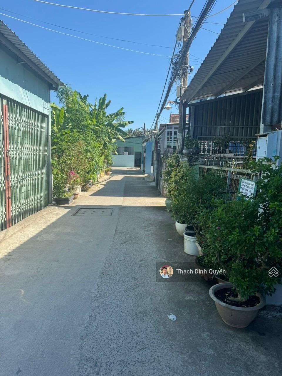 Lô góc 2 MT hẻm 455 Nguyễn Văn Tạo. DT 134m2 (5.5x25m) giá 3,35 tỷ