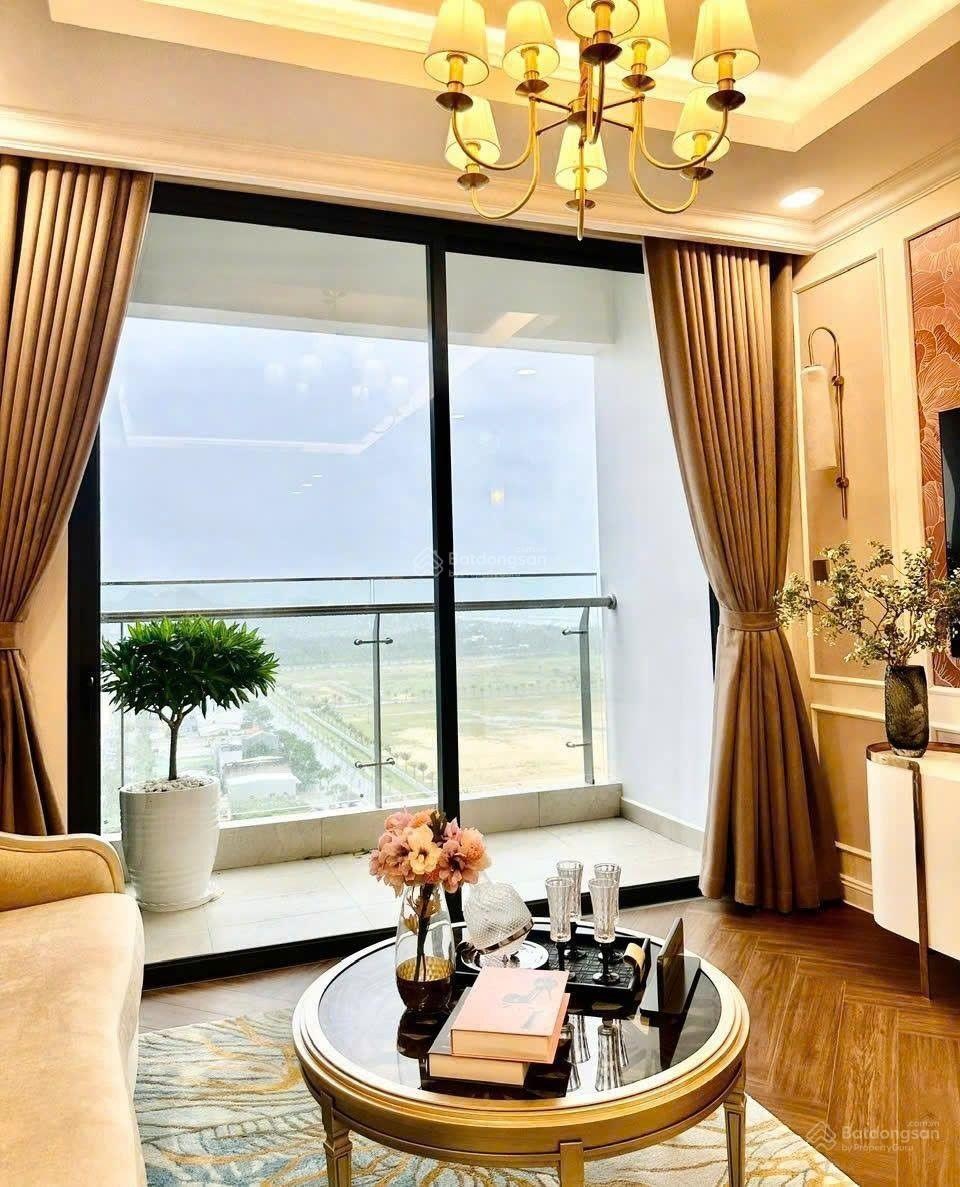 Hiếm, căn hộ đẹp nhất View biển Mỹ Khê 82m2, ngay cạnh sân gotf, giá chỉ 4.7 tỷ. LH: 0986526363
