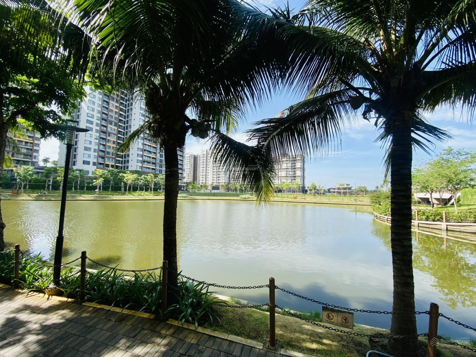 Cần bán gấp ch 78 m2 Mizuki sổ hồng sẵn, view nhìn quận 1 - giá 4.5 tỷ