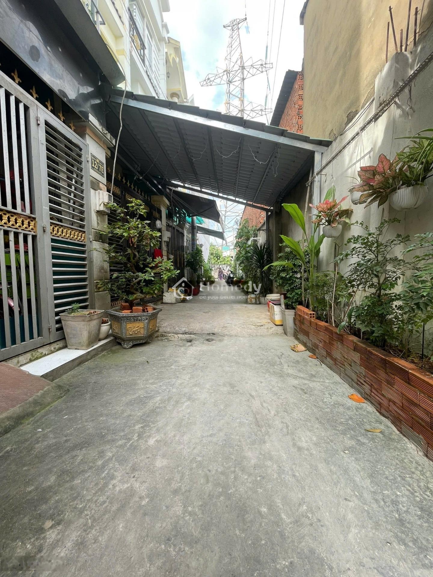 Bán nhà sổ hồng quận bình giá 1 tỷ 500 còn thương lượng