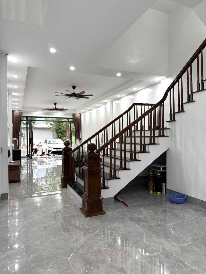 Nhà 3 tầng full nội thất, khu đô thị Kosy Lào Cai, giảm 100 triệu