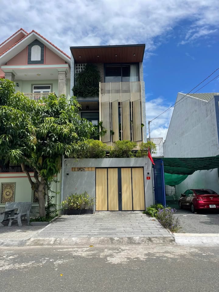 Siêu phẩm nhà mặt tiền Hoàng Bích Sơn 100m2