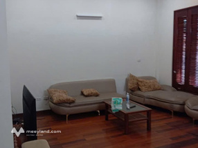 Biệt thự vip Long Biên, 200m2, 4 phòng ngủ, sân vườn, giá chỉ 30 triệu/tháng