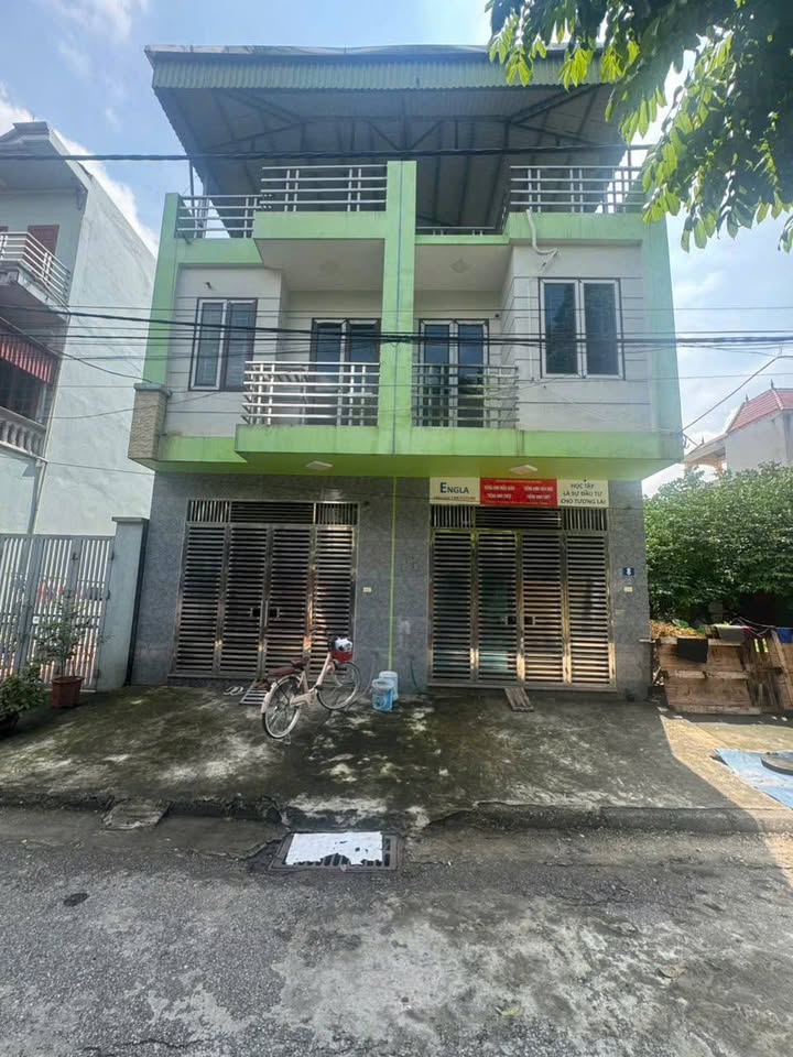 Nhà 120m2 Đông Dư, 2 nhà 3 tầng, ô tô tránh, sổ đỏ sẵn sàng