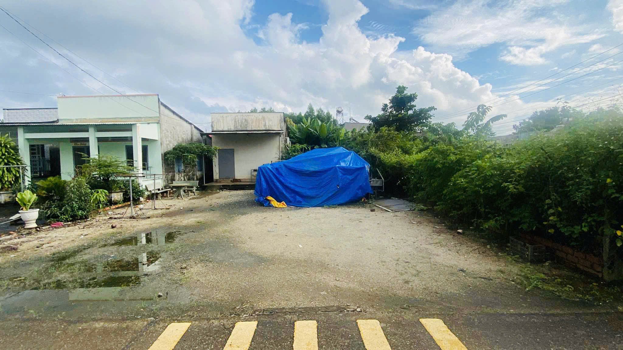 Đất Long Phước, 258m2, đường 10m, sổ sẵn, giá 1.85 tỷ - Sân bay Long Thành kề bên