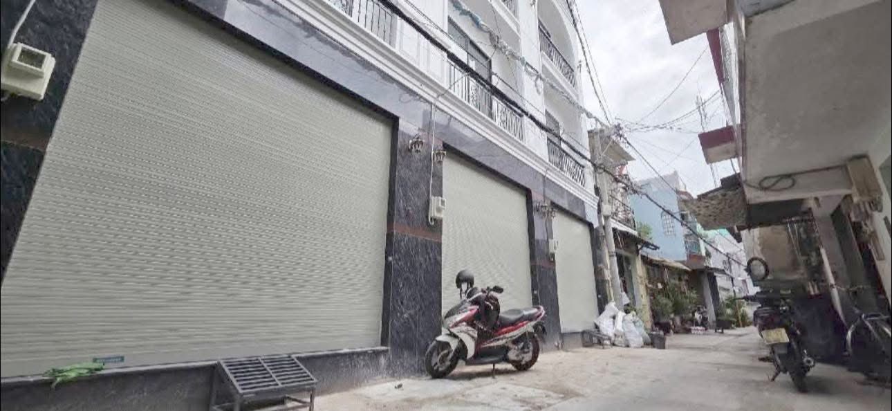 Bán nhà 4 tầng đẹp mới tinh, hẻm rộng 5m đường Bình Tiên, Quận 6, giá hơn 6 tỷ