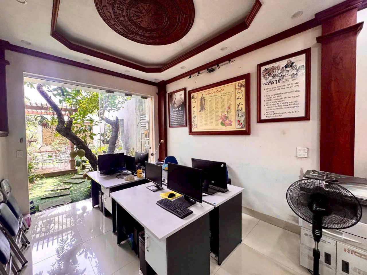 Nhà liền kề Văn Khê 85m2, 18 tỷ ở, kinh doanh, văn phòng, giao dịch nhanh