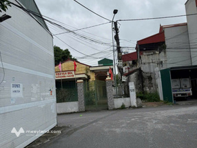 Nhà 3 mặt tiền, kinh doanh ngay cổng chợ Kim Bảng