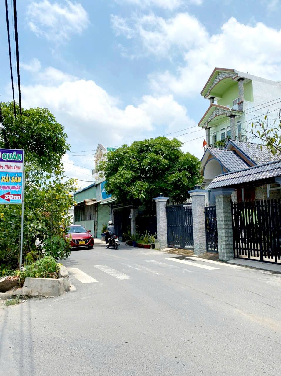 Cho thuê nhà 3 lầu full nội thất tại Thạnh Xuân, Quận 12, 5x25m, xe tải vào nhà, giá 15 triệu/tháng