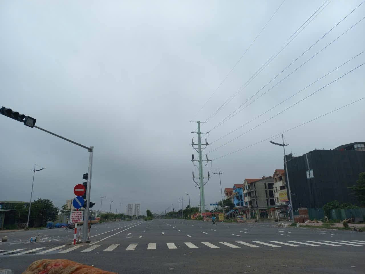 Nhà mặt ngõ kinh doanh, lô góc, ô tô tránh, tiền vào như nước