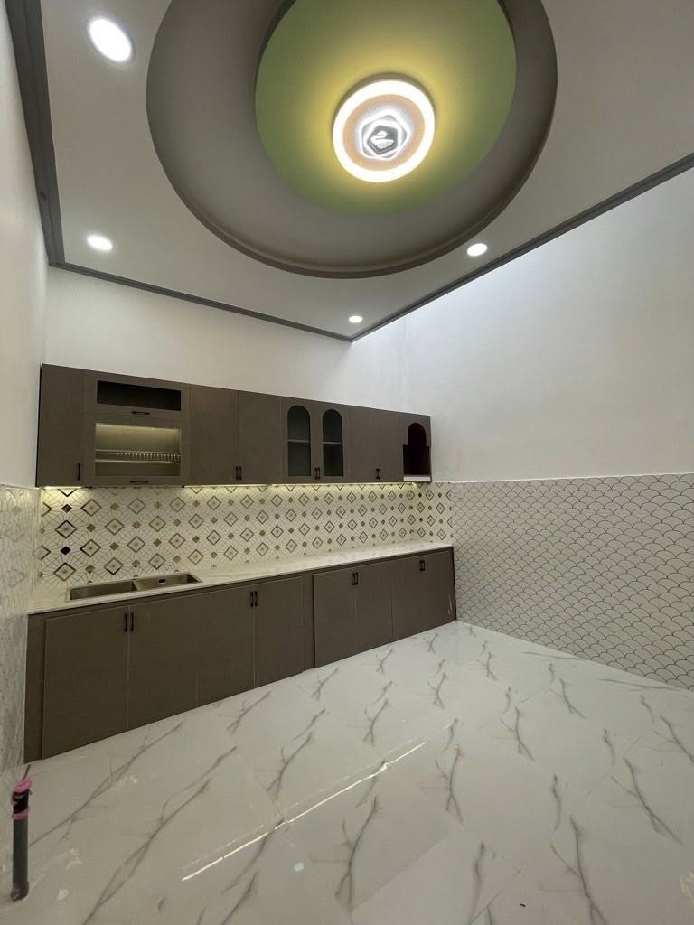 Bán nhà 3 tầng, 96m2, ngay Aeon Mall Tân Phú, ô tô vào nhà - Giá 5.9 tỷ