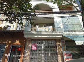 Nhà 4 tầng mặt đường Hùng Vương, ngã ba Nguyễn Du, kinh doanh sầm uất