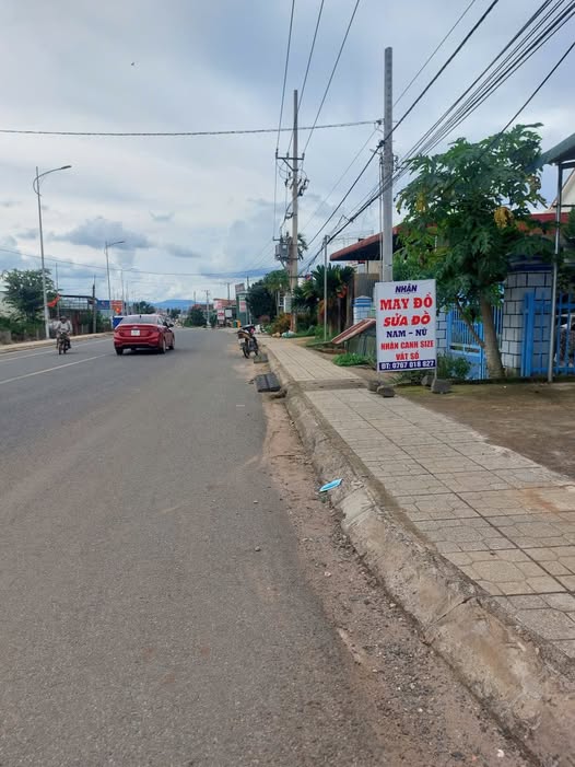 Đất mặt tiền DT724, thổ cư 300m2 giá chỉ 2 tỷ