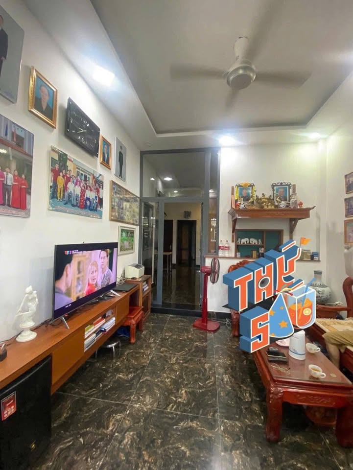 Nhà cấp 4 đẹp, 107m2, hướng Đông Bắc, gần trục chính hồ Hồng Phước