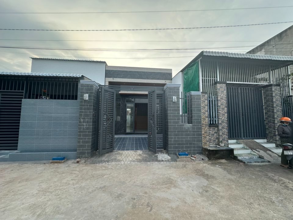 Nhà Tam Phước 2 ngủ, 1.75 tỷ, sổ đỏ sẵn sàng, chốt là bay