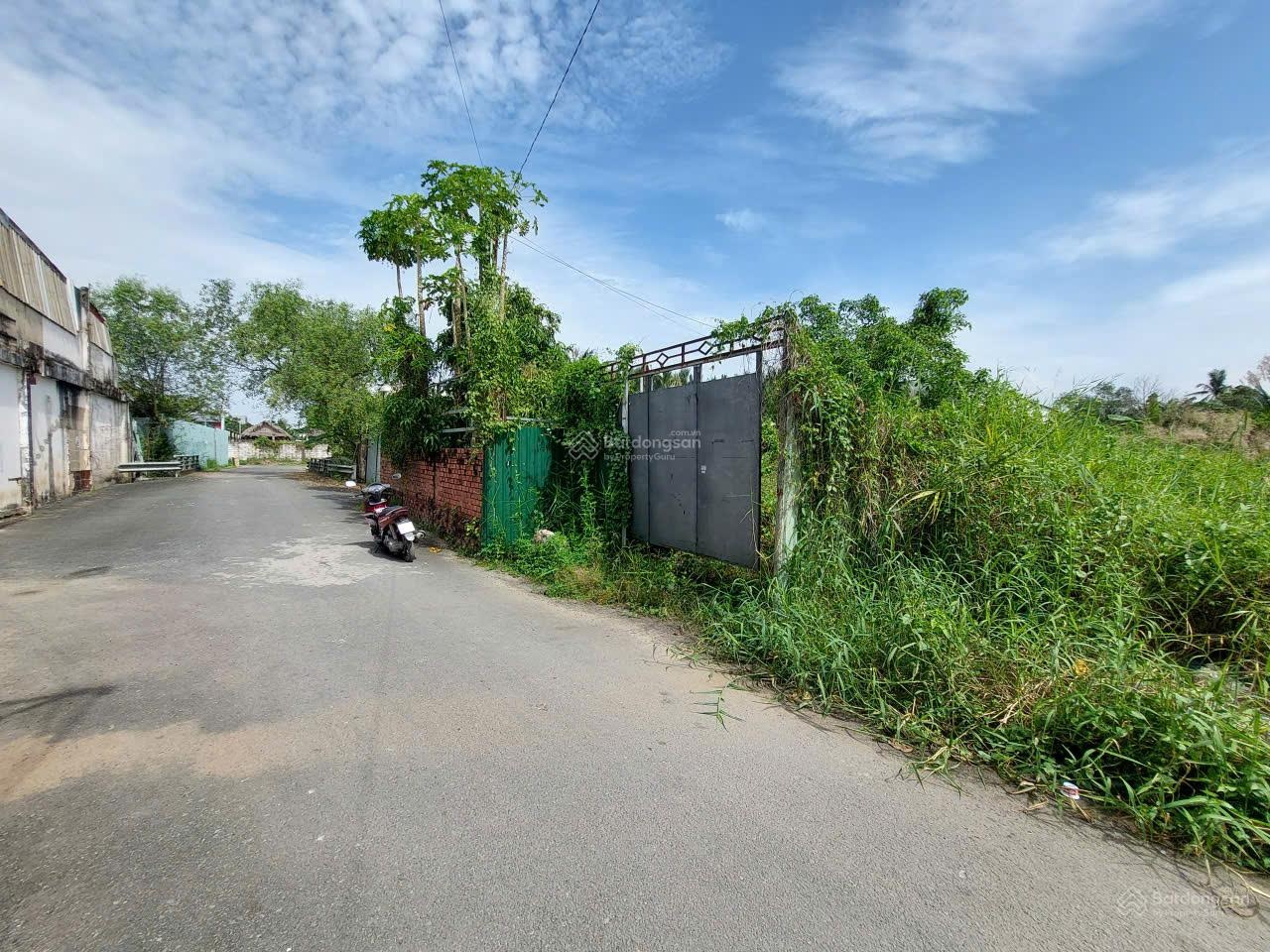 Bán đất hẻm 47 Trường Lưu, Long Trường, Quận 9 (TP. HCM). DT 178m², giá 5,35 tỷ